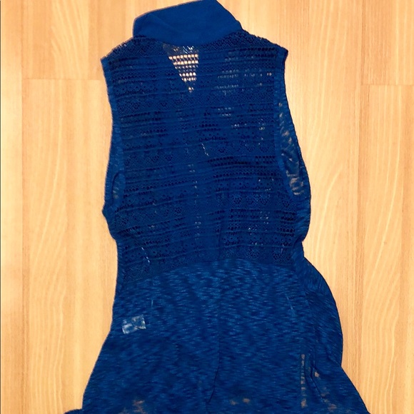 Bold & beautiful blue multi-fabric vest. - Picture 5 of 5